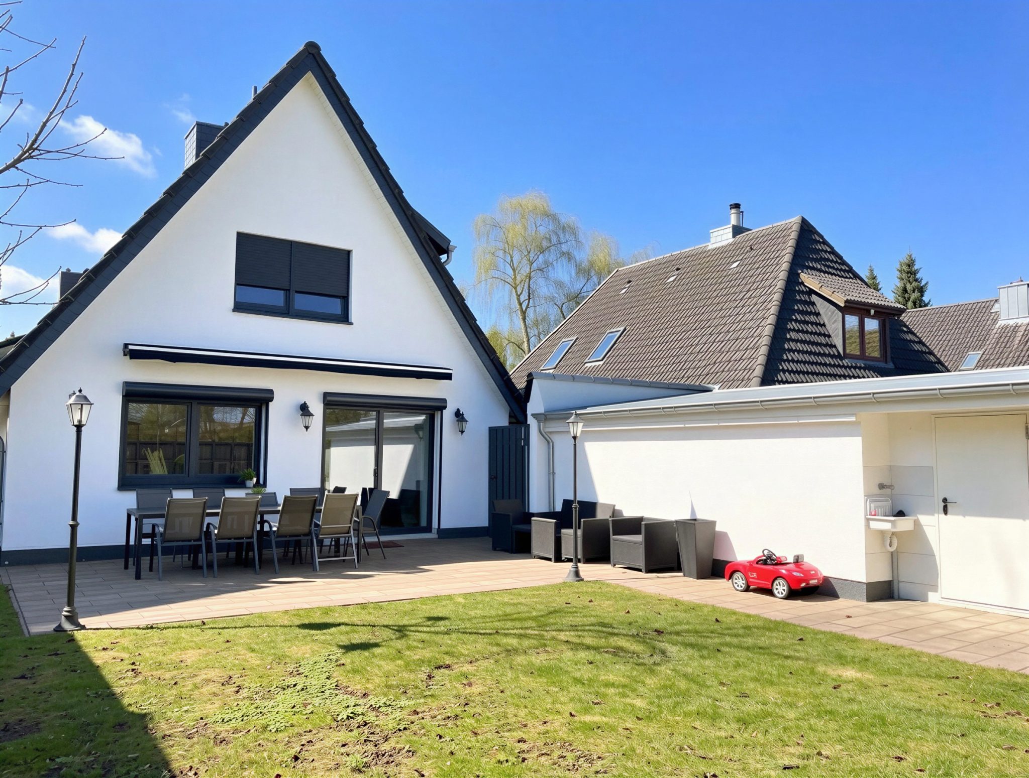 Immobilienangebot - Hamburg - Alle - Charmantes Einfamilienhaus mit großem Grundstück und moderner Ausstattung in Hamburg-Eidelstedt