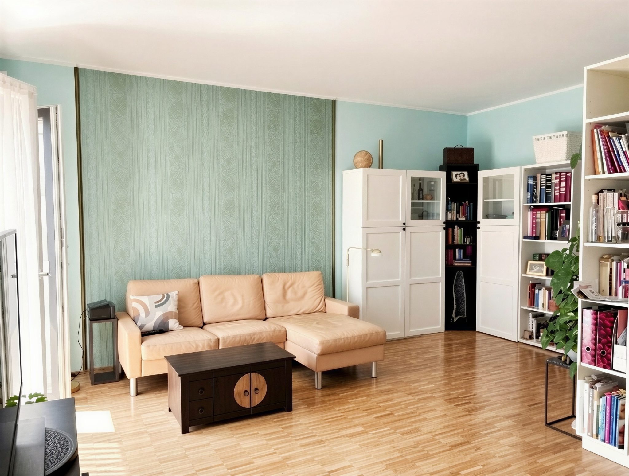Immobilienangebot - Hamburg - Alle - Helle 4-Zimmer-Wohnung mit zwei Balkonen in einer Lage zum Wohlfühlen