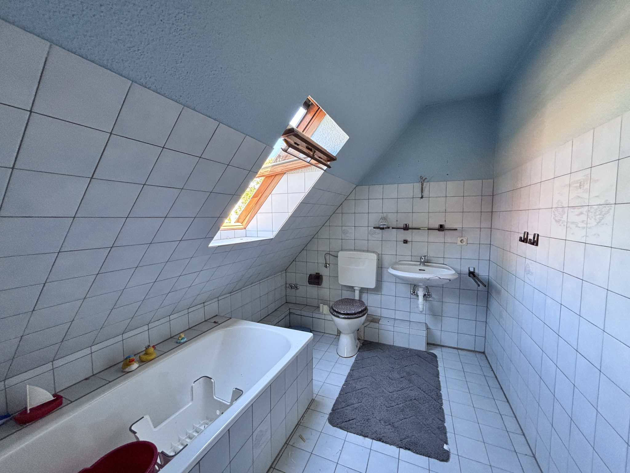 Immobilienangebot - Hamburg - Alle - Sanierungsbedürftiges Einfamilienhaus mit Entwicklungspotenzial