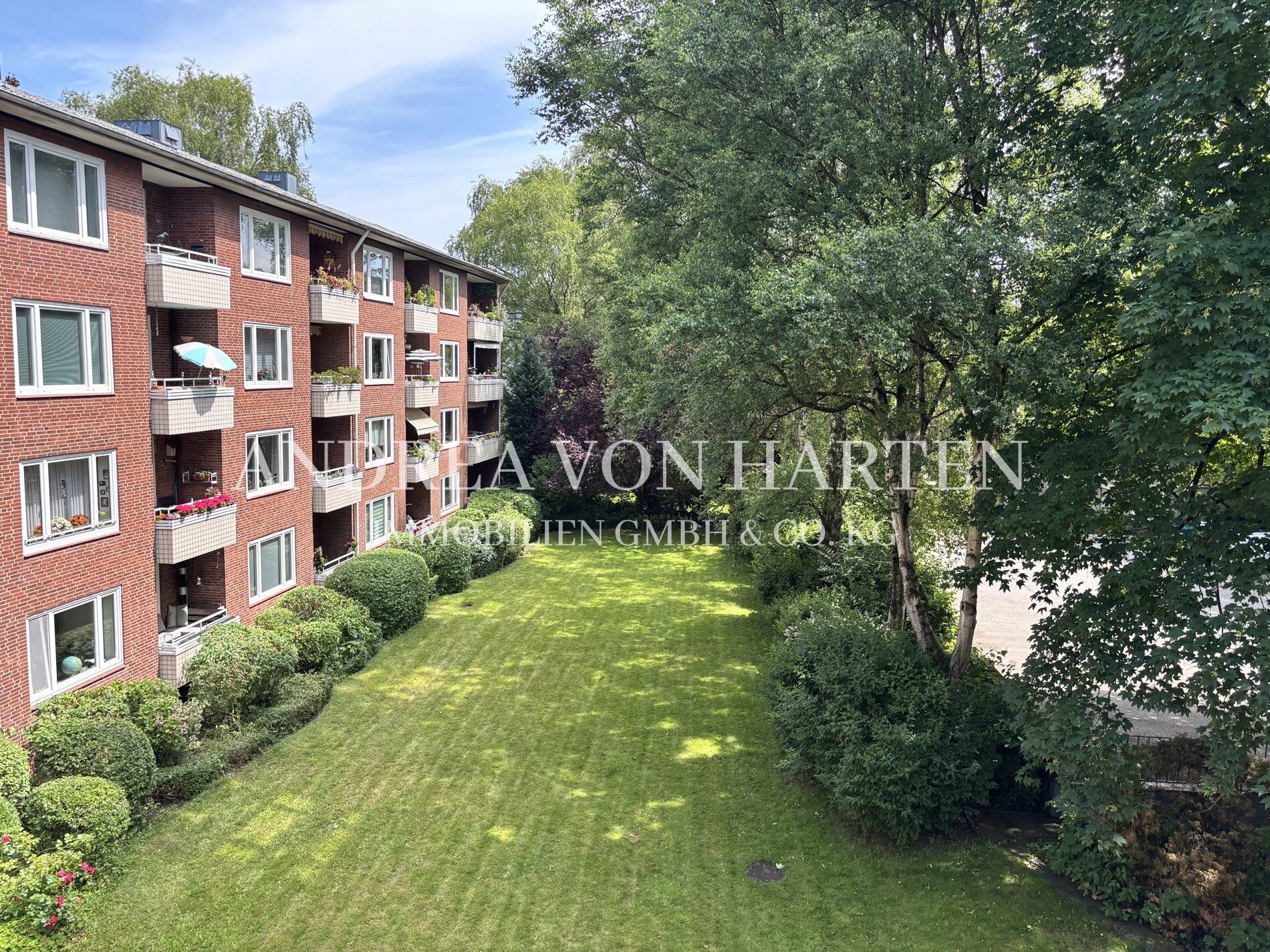Immobilienangebot - Hamburg - Alle - Ruhig, hell, gut geschnitten: 2,5-Zimmer-Wohnung mit Balkon in HH-Bramfeld