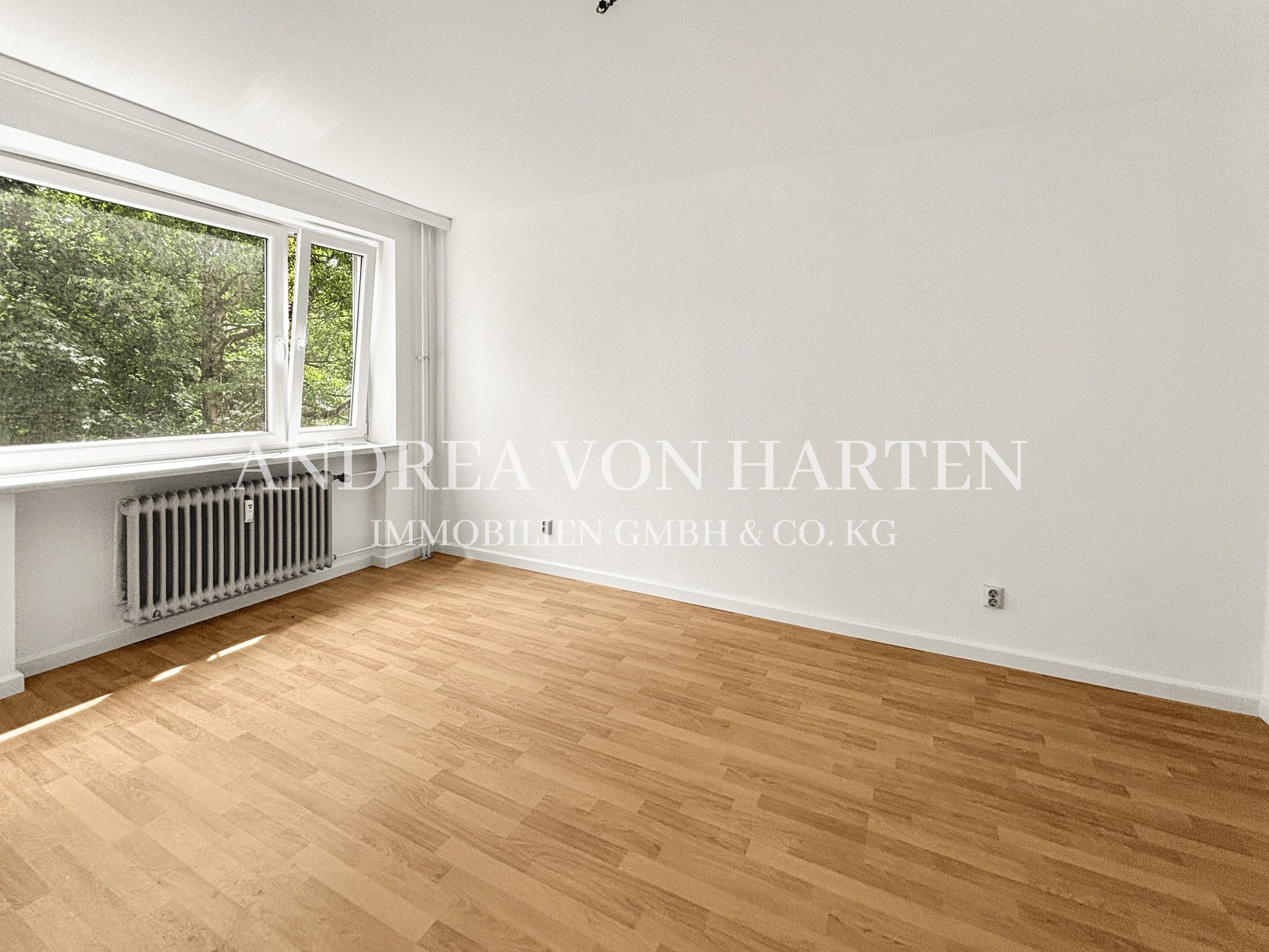 Immobilienangebot - Hamburg - Alle - Ruhig, hell, gut geschnitten: 2,5-Zimmer-Wohnung mit Balkon in HH-Bramfeld