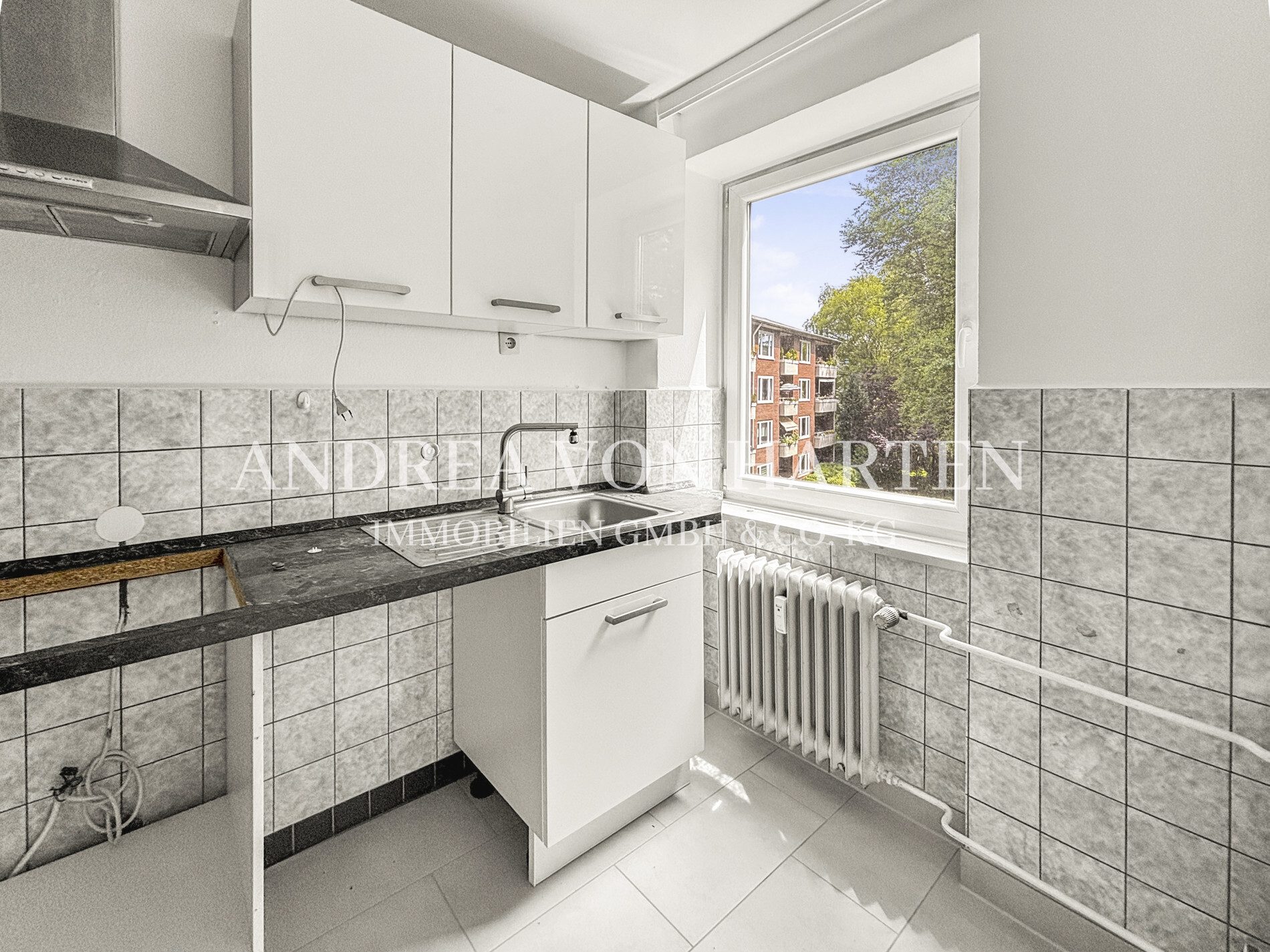 Immobilienangebot - Hamburg - Alle - Ruhig, hell, gut geschnitten: 2,5-Zimmer-Wohnung mit Balkon in HH-Bramfeld