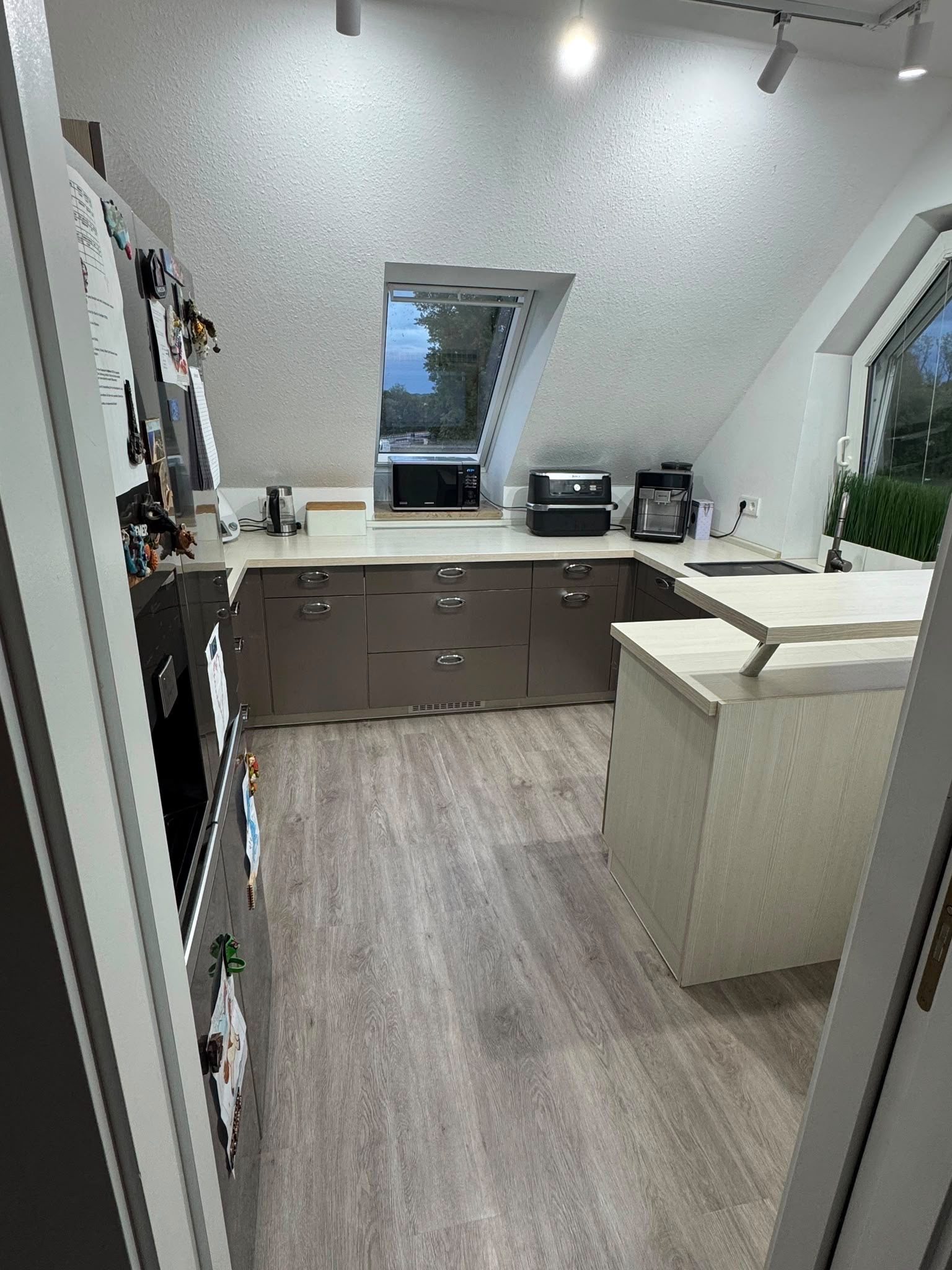 Immobilienangebot - Gersthofen - Alle - Exklusive 5,5-Zimmer-Maisonette-Wohnung mit 160 m² Wohnfläche, 2 Bädern, Balkon und Tiefgarage