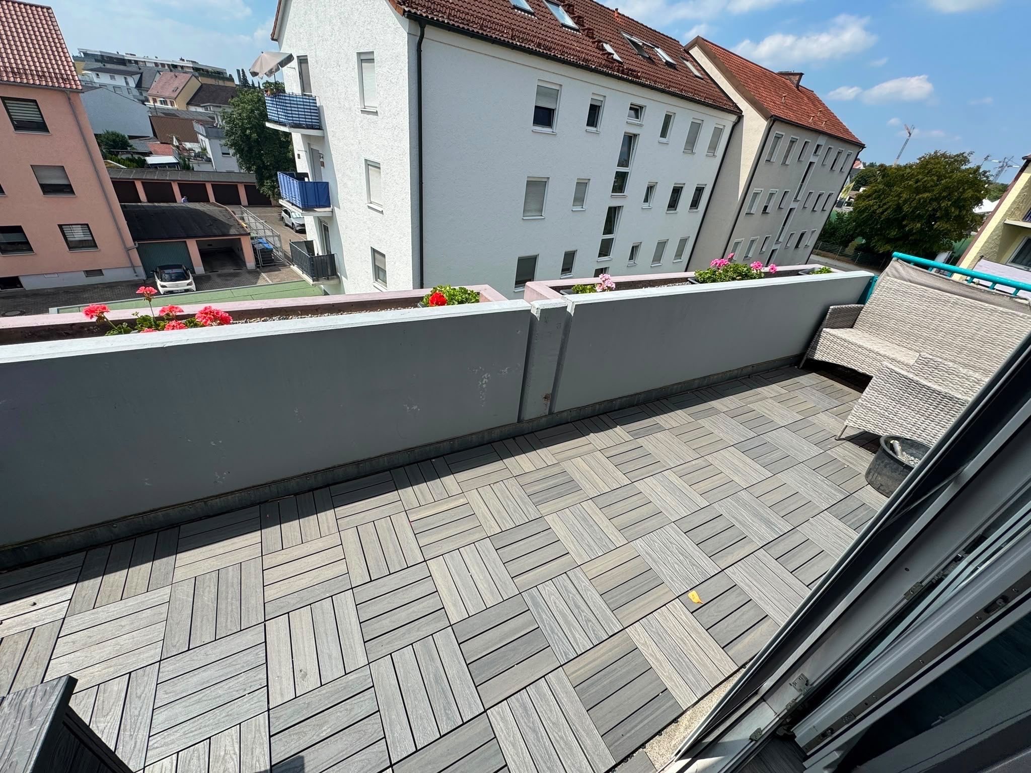 Immobilienangebot - Gersthofen - Alle - Exklusive 5,5-Zimmer-Maisonette-Wohnung mit 160 m² Wohnfläche, 2 Bädern, Balkon und Tiefgarage